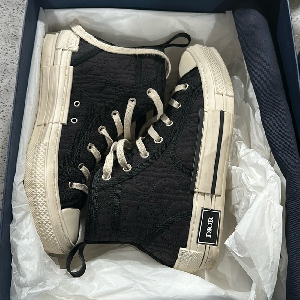 Black/Beige Dior Shoes Size: 39